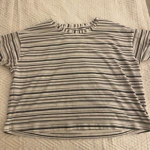 Lulu Lemmon womens cropped top size 8